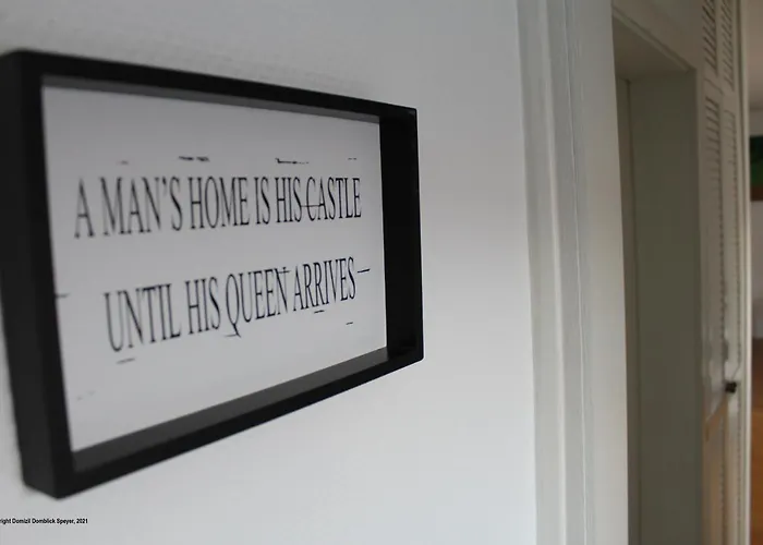 Domizil Domblick City, Garage, 50m2 שפייר